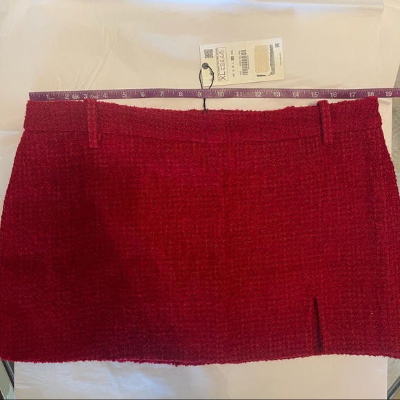 Zara Textured Mini Skirt - Picture 8 of 16